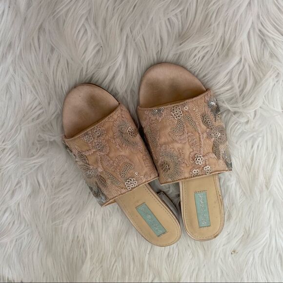 Betsy Johnson SR-Ryder blush sequins embroidered lucite block heel slides 7.5 - Picture 12 of 13